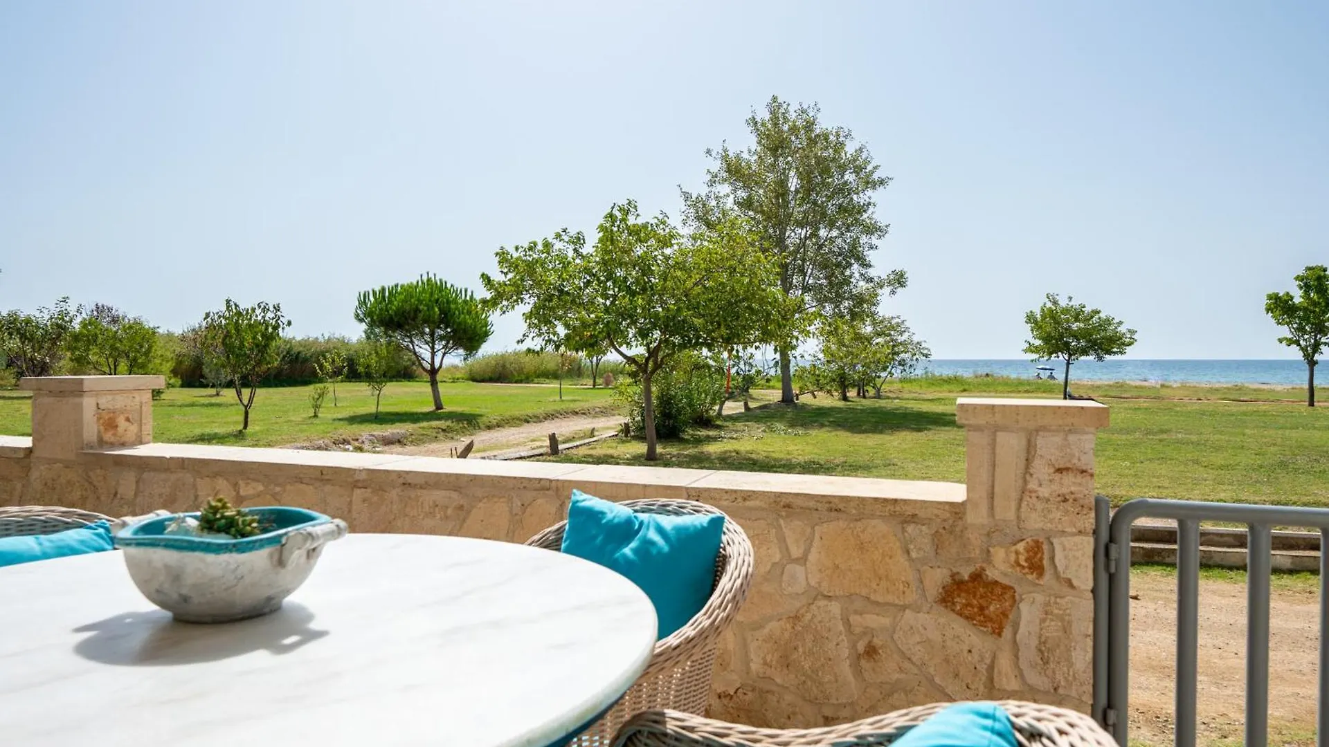 Apartment Villa Di Μare By Golden Host Nea Moudania Greece